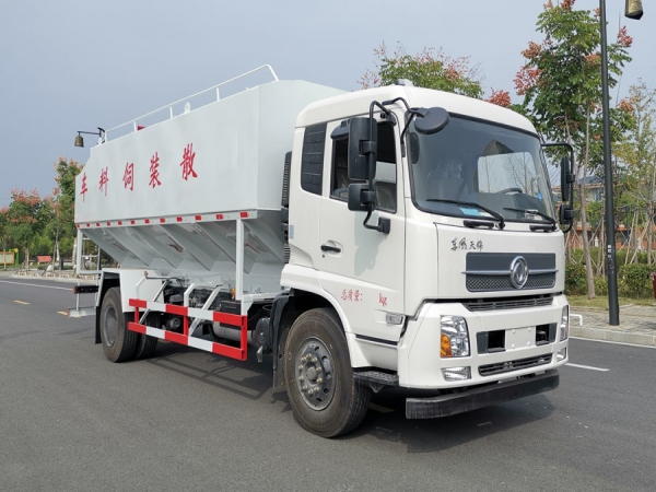 ������ξS�o���Bɢ�b���܇